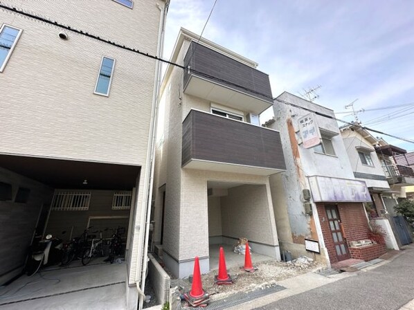 崇徳院3丁目新築戸建ての物件外観写真